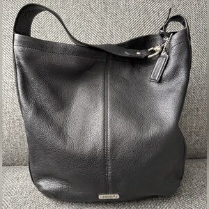 Coach Avery Black Pebbled slouchy purse